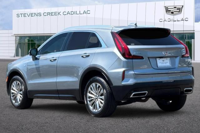 2025 Cadillac XT4 — detail view